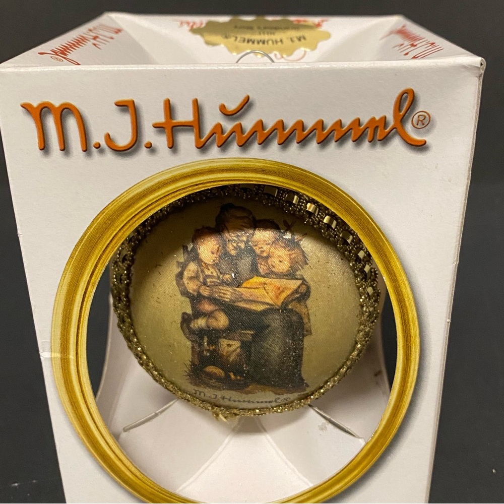 M.J. Hummel Christmas  Grandma Story Glass Signed New In Box Ornament